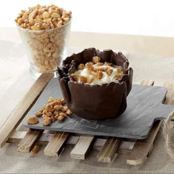 Helado de vainilla y nueces de macadamia