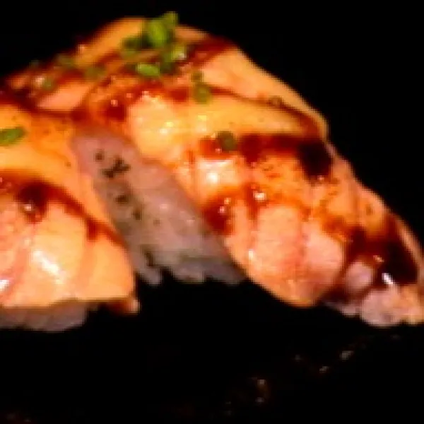 Salmón Flameado (2u)