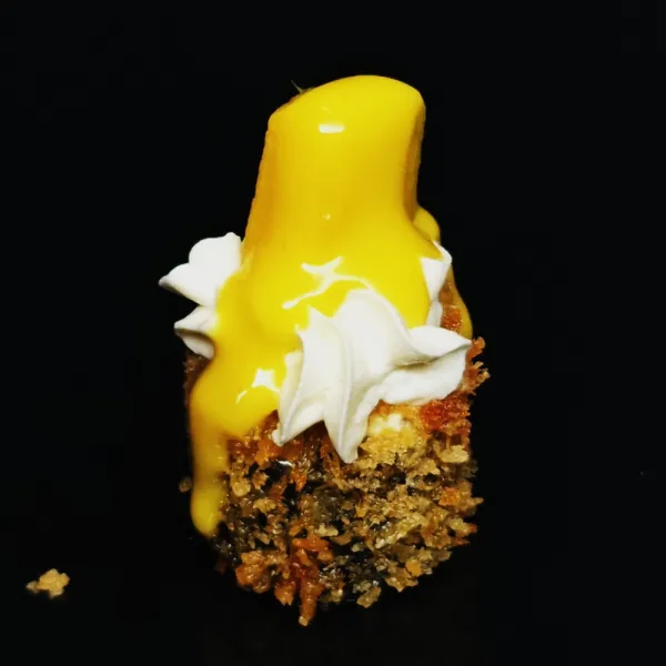 Maki queso fundido con mango (4u)